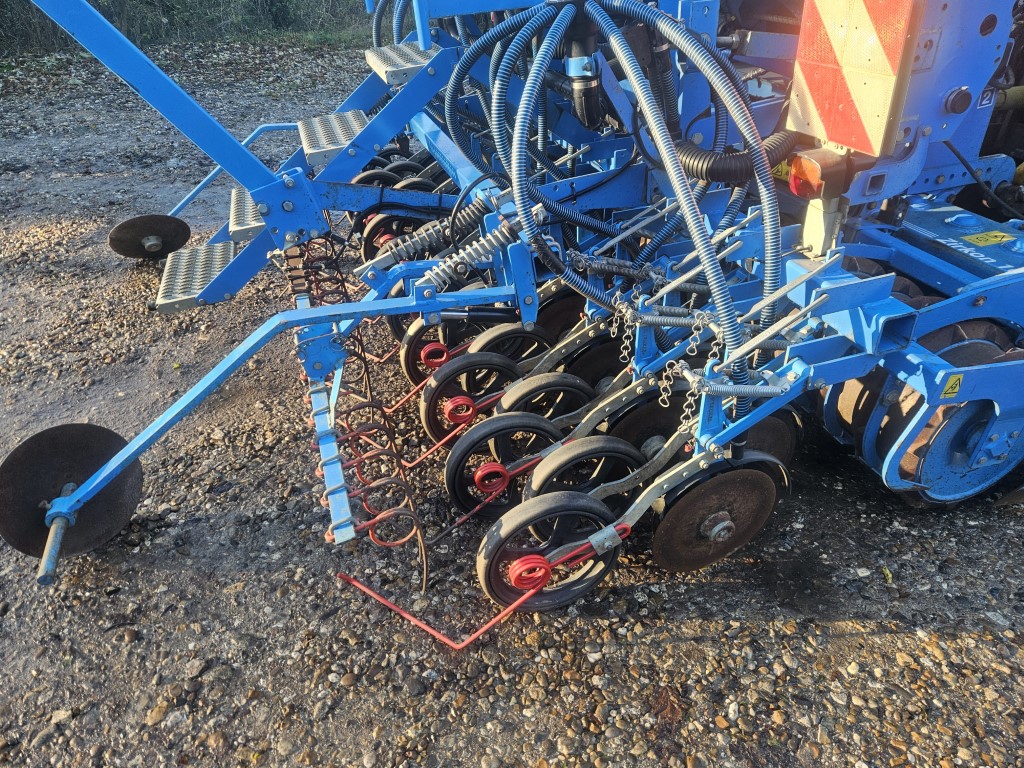 Used Lemken Solitaire 9 Drill Combination