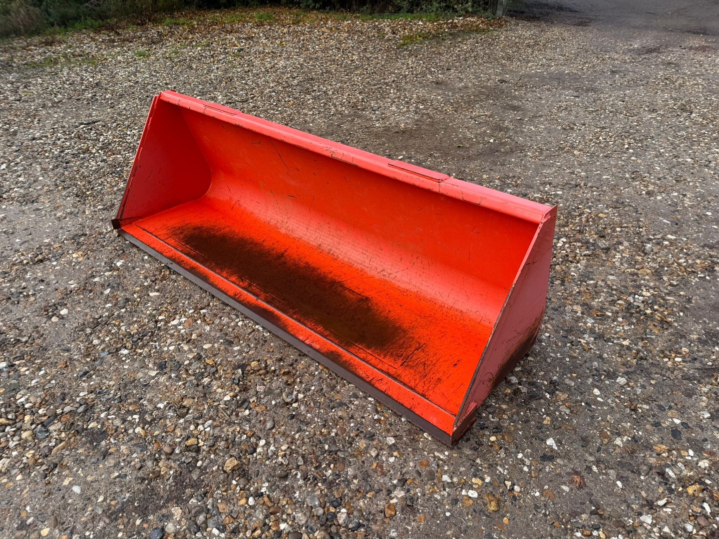 Used Kubota M1816E Front Loader Bucket
