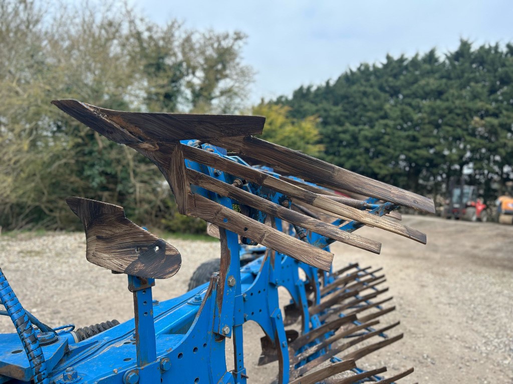 Used Rabe Raven 2300 VI 6 Furrow Plough