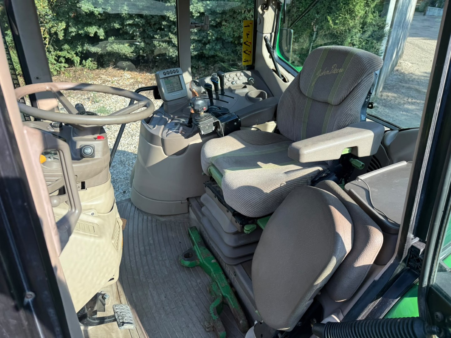 Used John Deere 6530 4wd Tractor