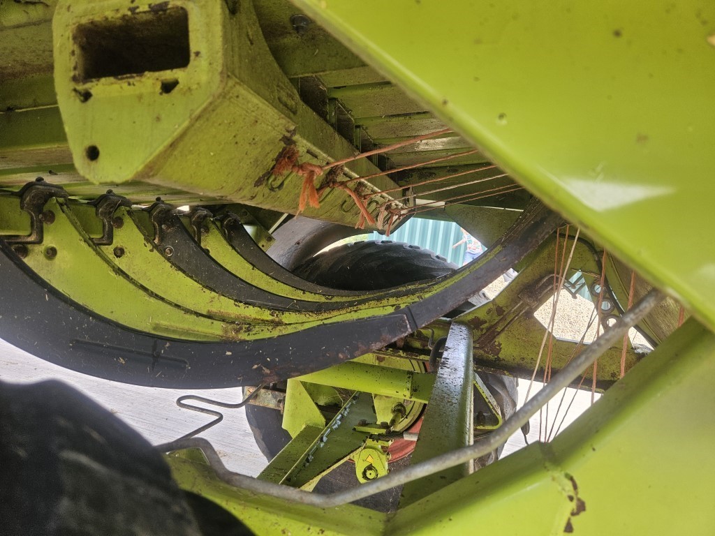 Used Claas Quadrant 2200 Square Baler