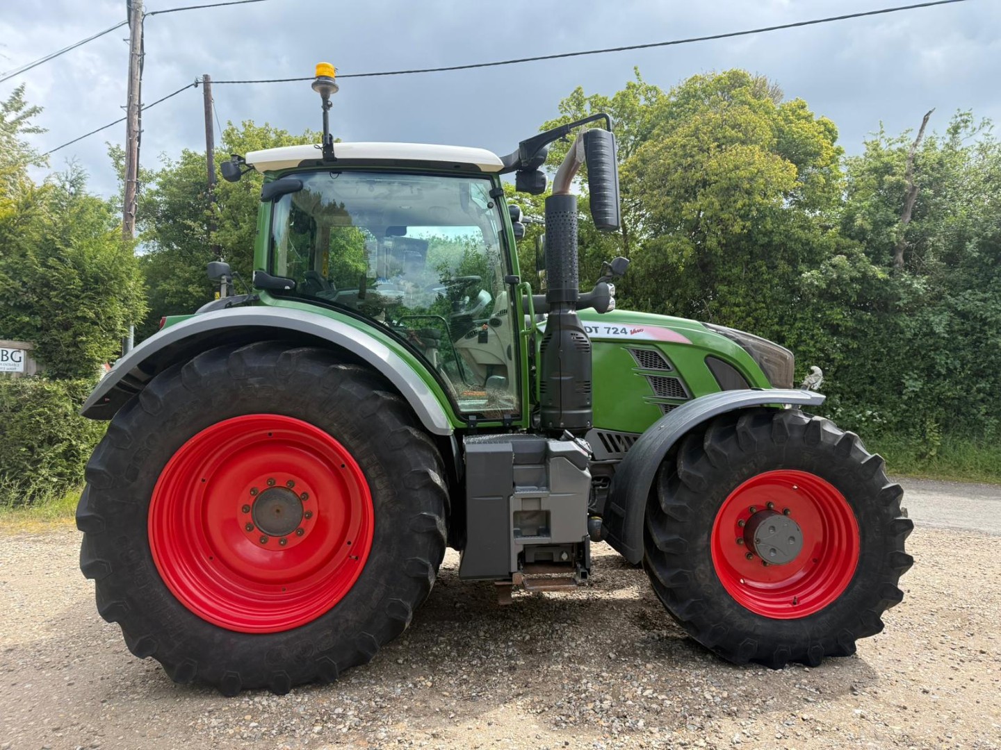 Used Fendt 724 Vario 4wd Tractor