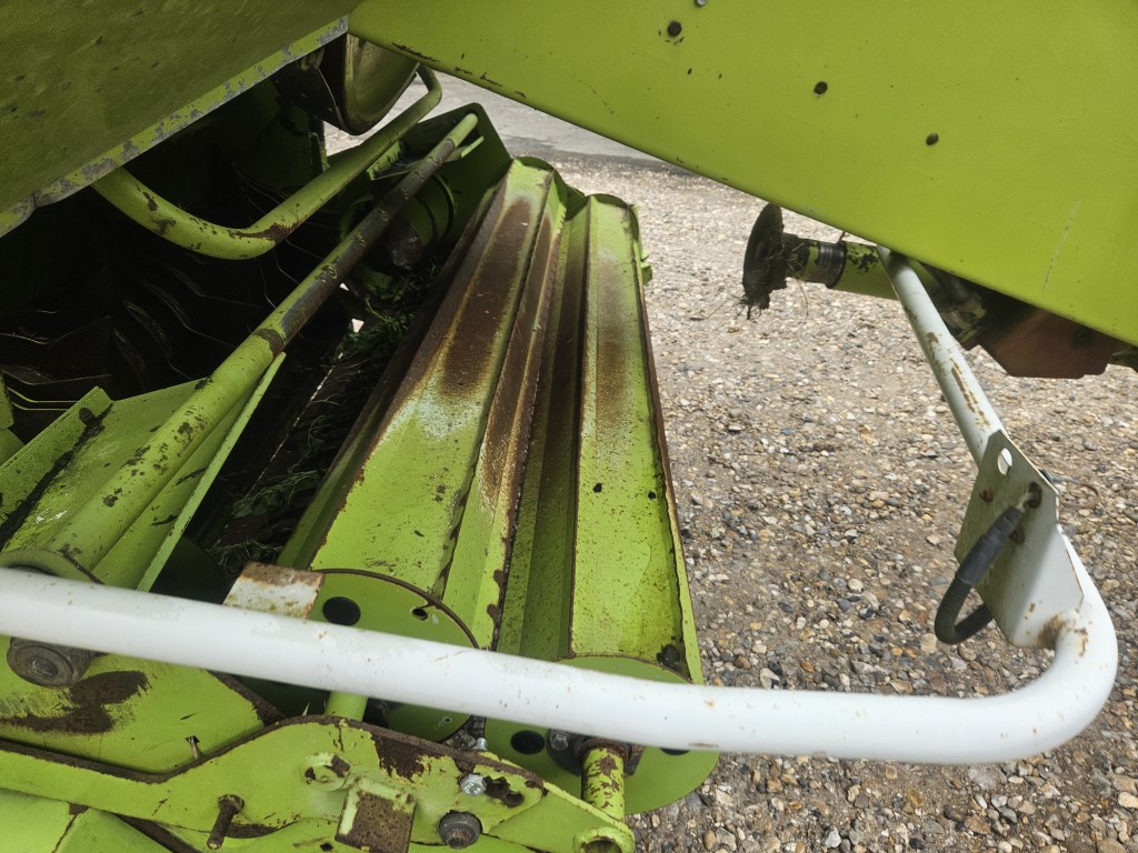 Used Claas Quadrant 2200 Square Baler