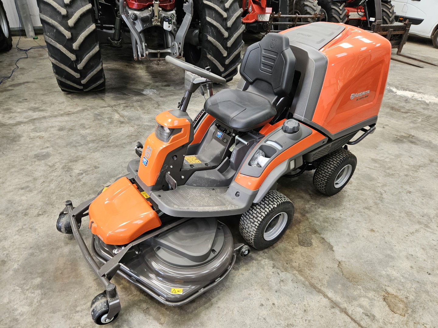 Used Husqvarna RC320TS 4wd Ride On Mower