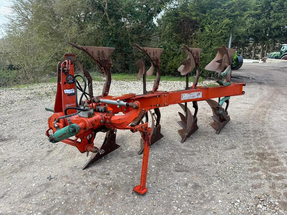Used Kverneland LD85-160-8-HD Plough