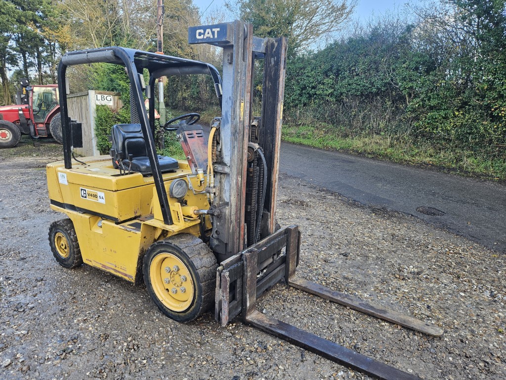 Used CAT V40D Forklift