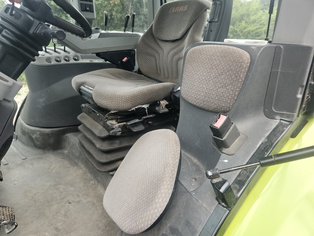 Used Claas Arion 620 4wd Tractor