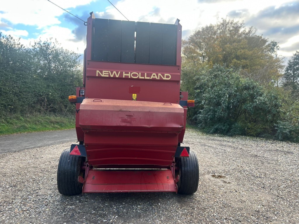 Used New Holland 654 Round Baler