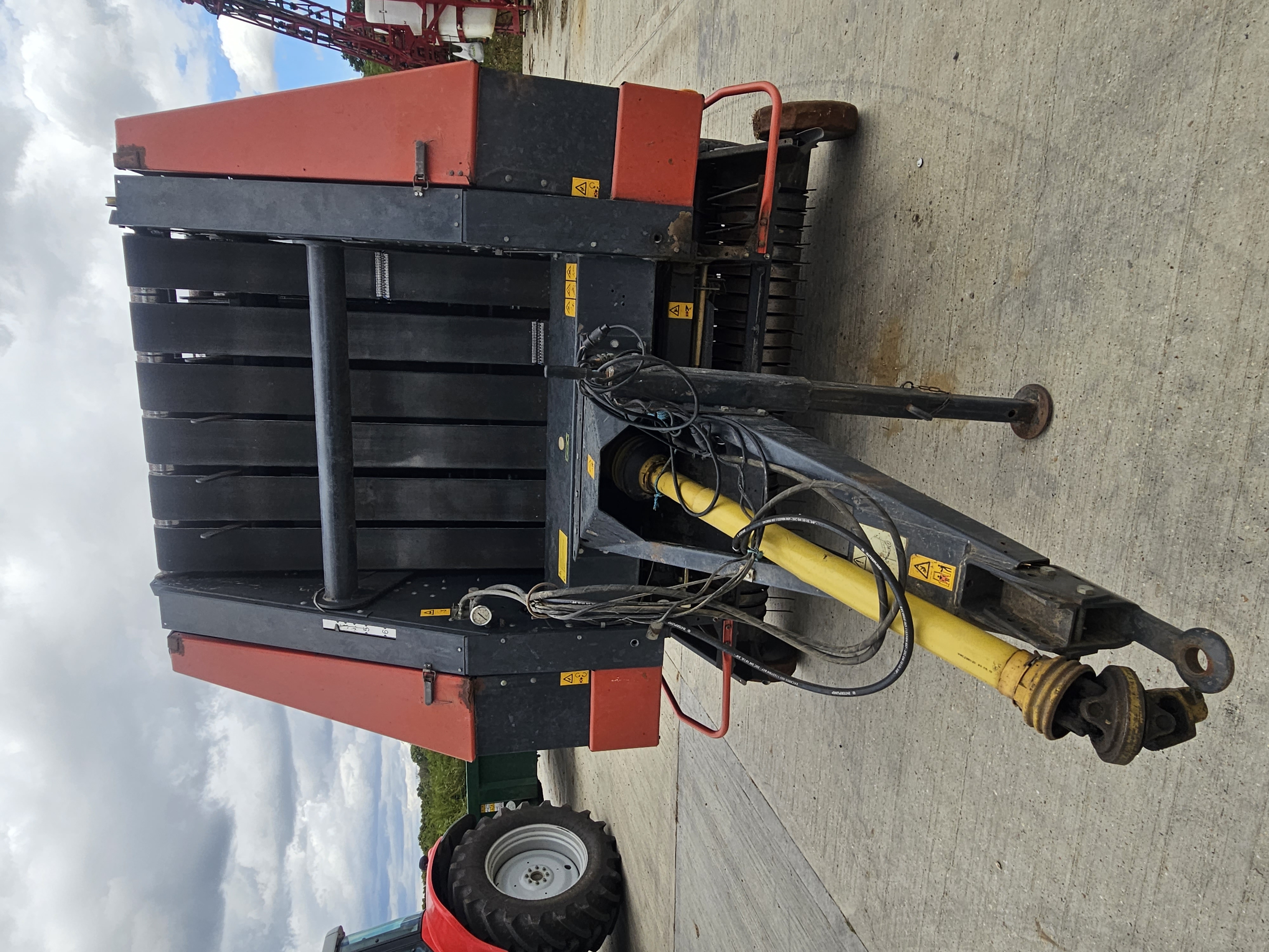 Used Vicon Kverneland RV157 Round Baler