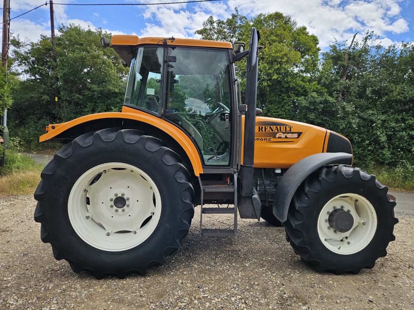 Used Renault Ares 696RZ 4wd Tractor
