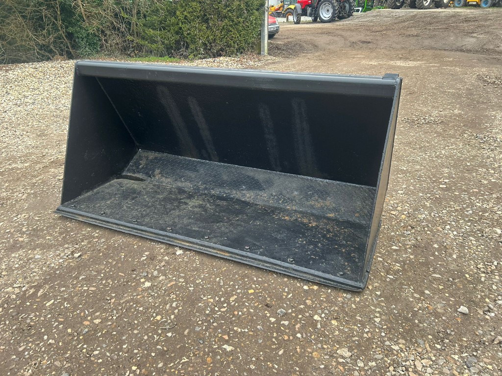 Used CAT Telehandler Bucket