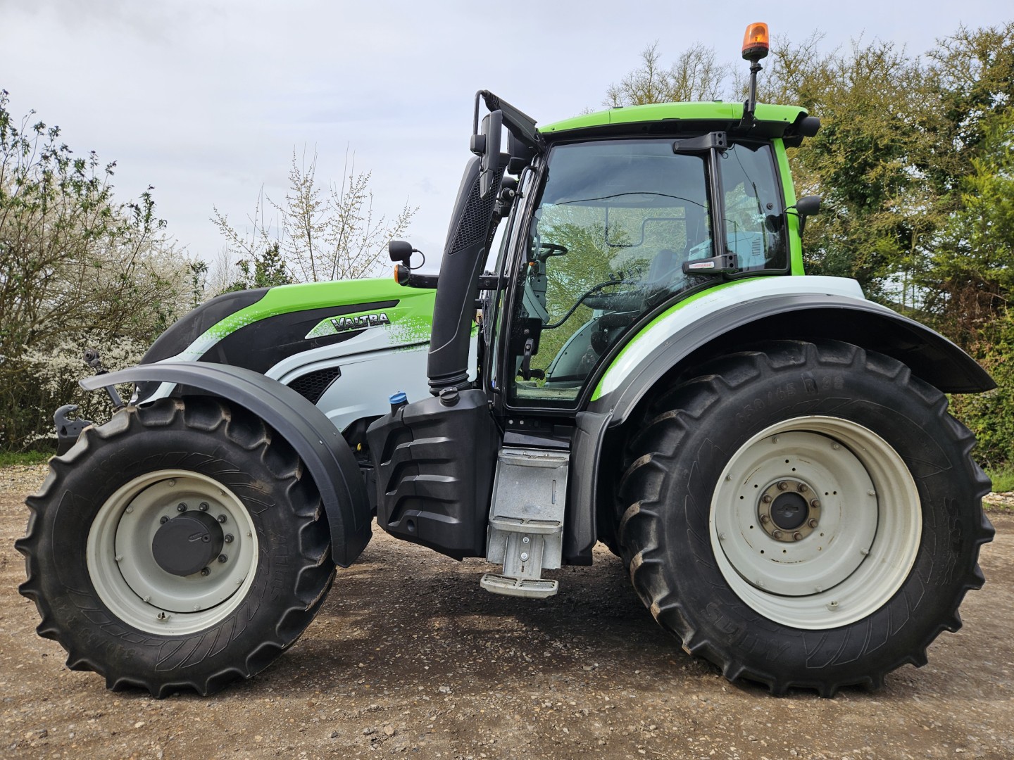 Used Valtra T174 Eco Active 4wd Tractor