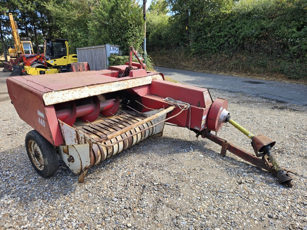 Used International 440T Conventional Baler