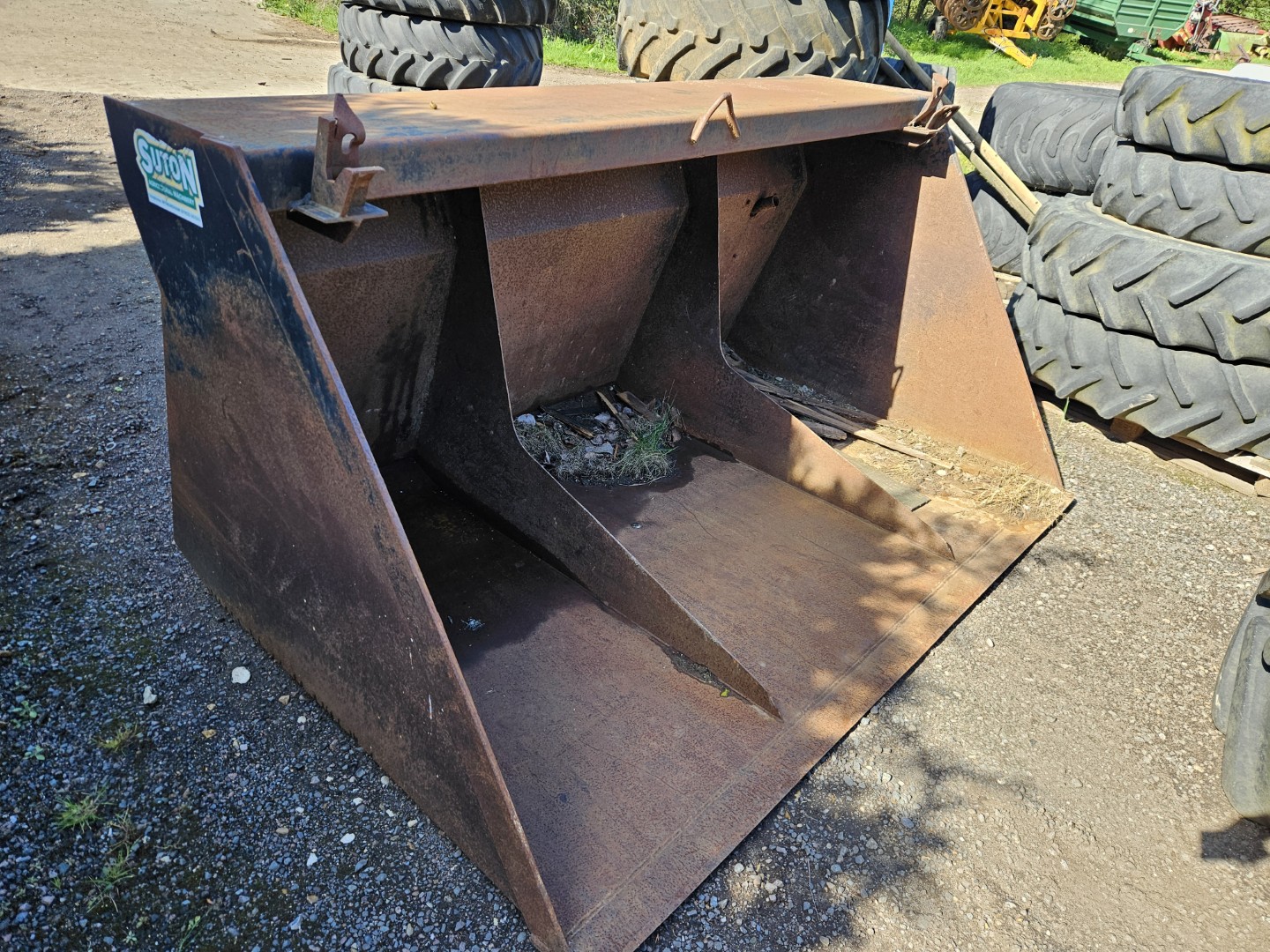Used Suton Gurney Reeve Bucket