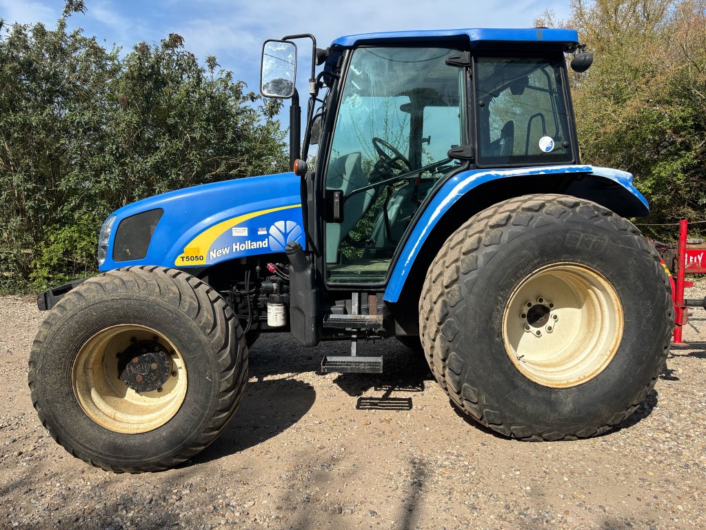 Used New Holland T5050 4wd Tractor