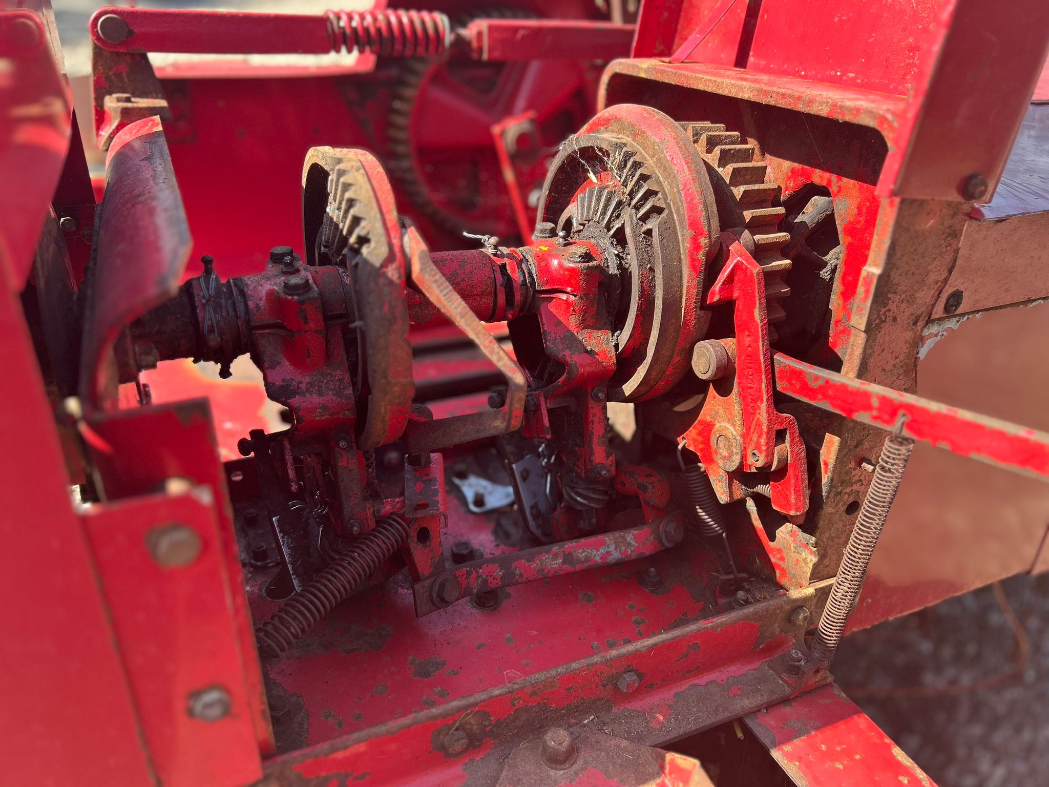 Used International 440 Conventional Baler