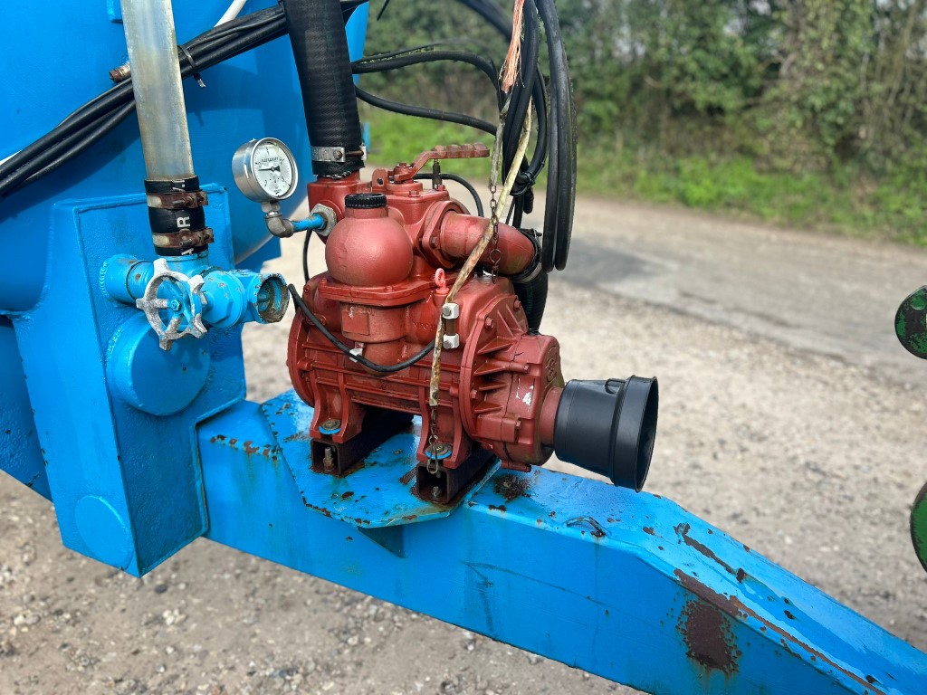 Used Star Vacuum Tanker