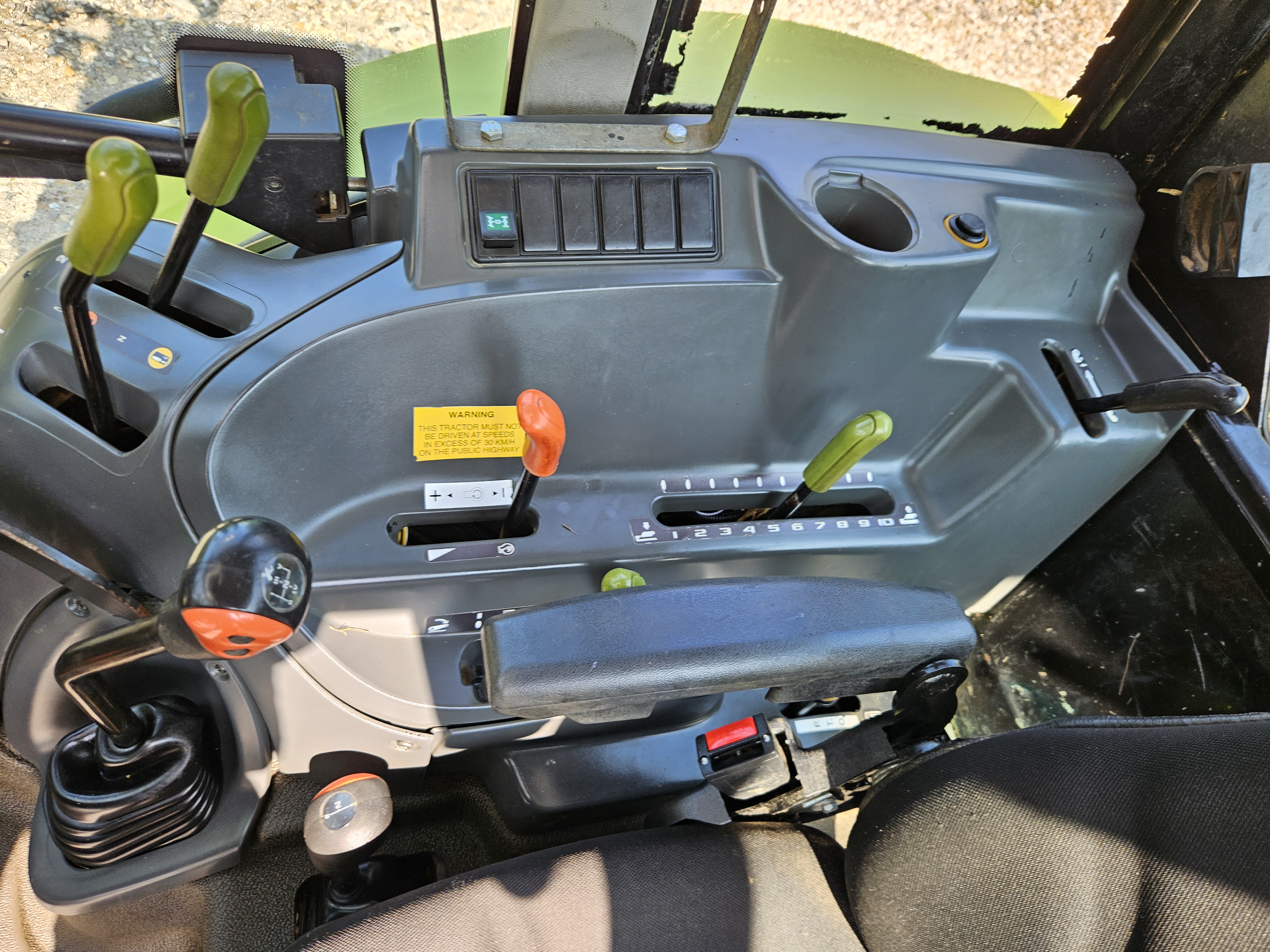 Used Claas Axos 340 4wd Tractor