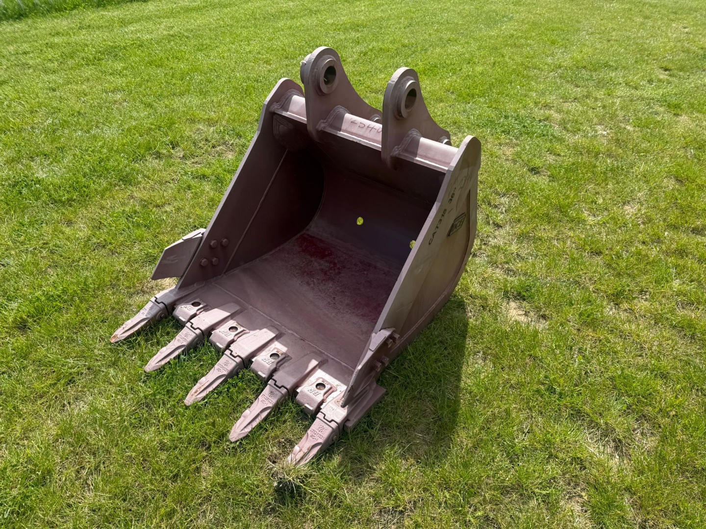 Used DCE CAT315 Excavator Bucket