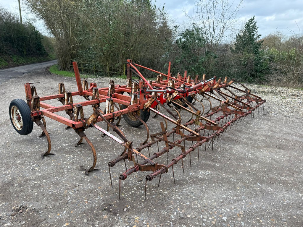 Used Wil-Rich 9FCW-3PT Springtine Cultivator