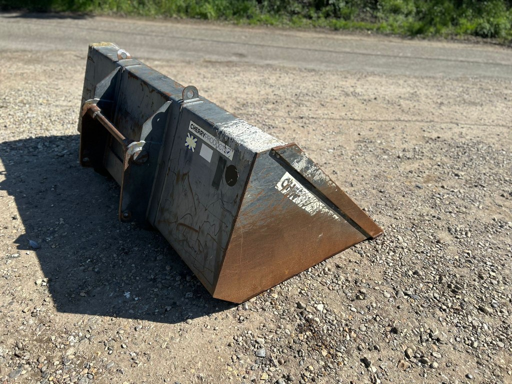 Used Cherry Products Dirt Bucket