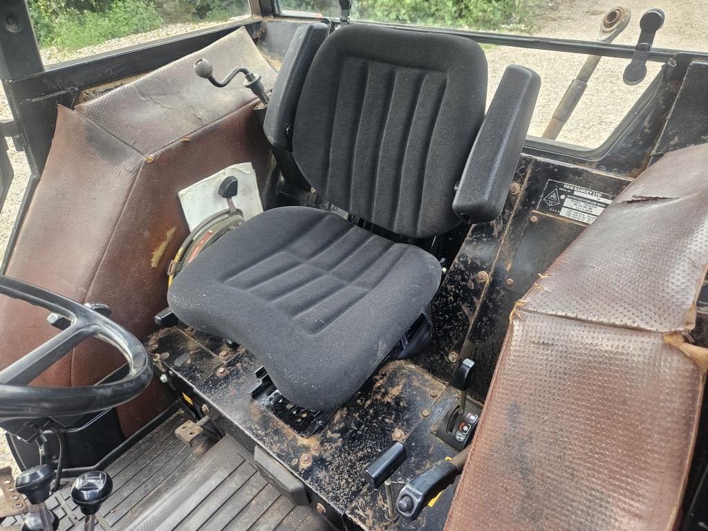 Used Massey Ferguson 390 4wd Tractor