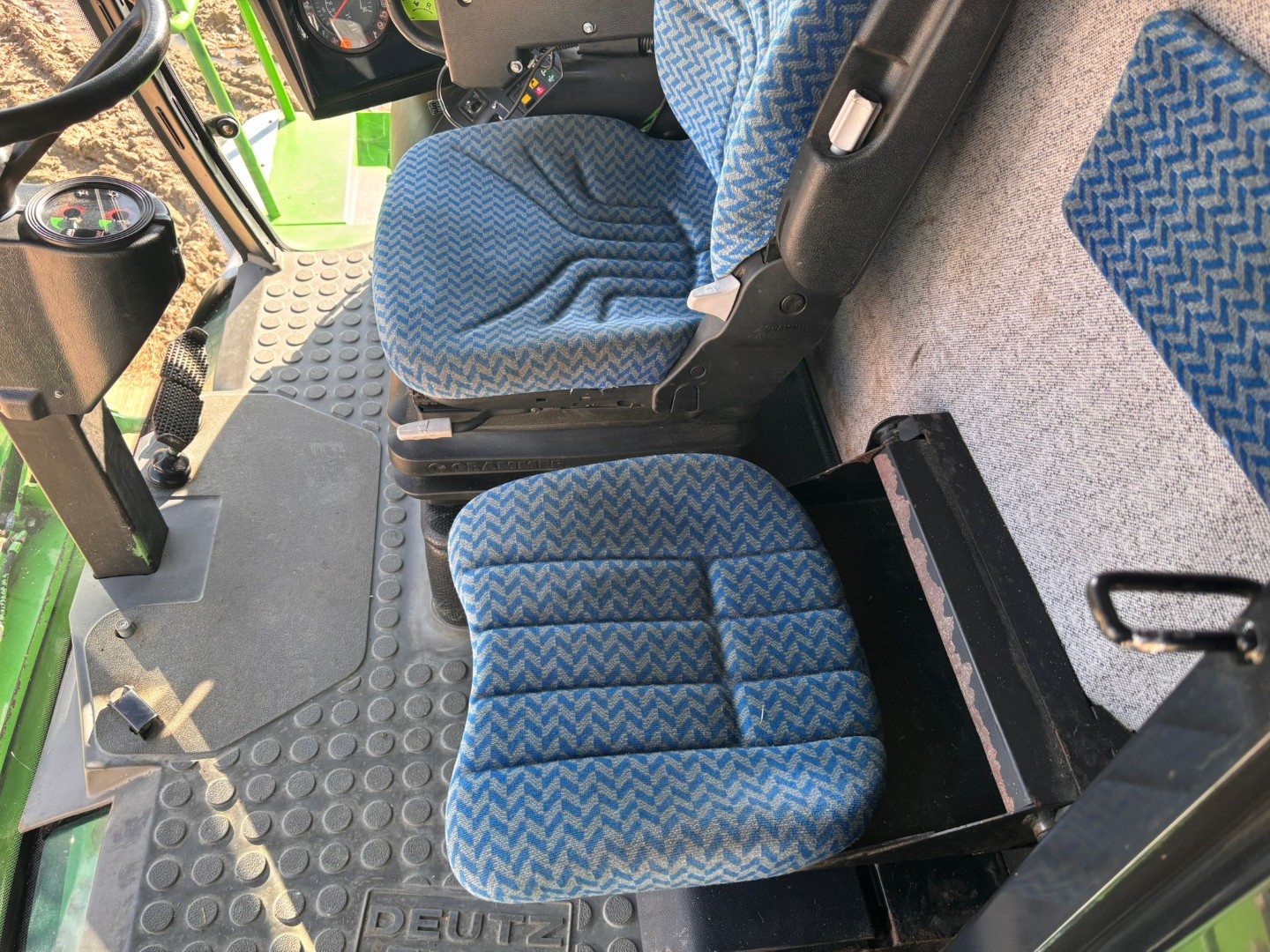 Used Deutz 5690 HTS Balance Combine Harvester