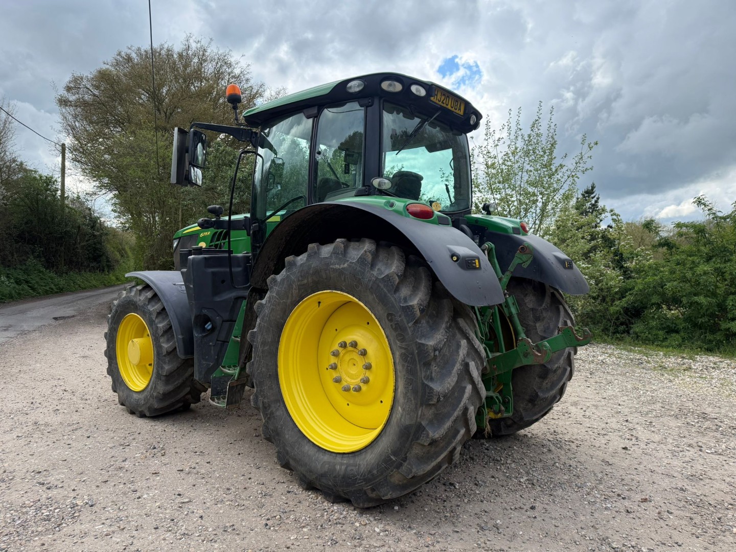 Used John Deere 6215R 4wd Tractor
