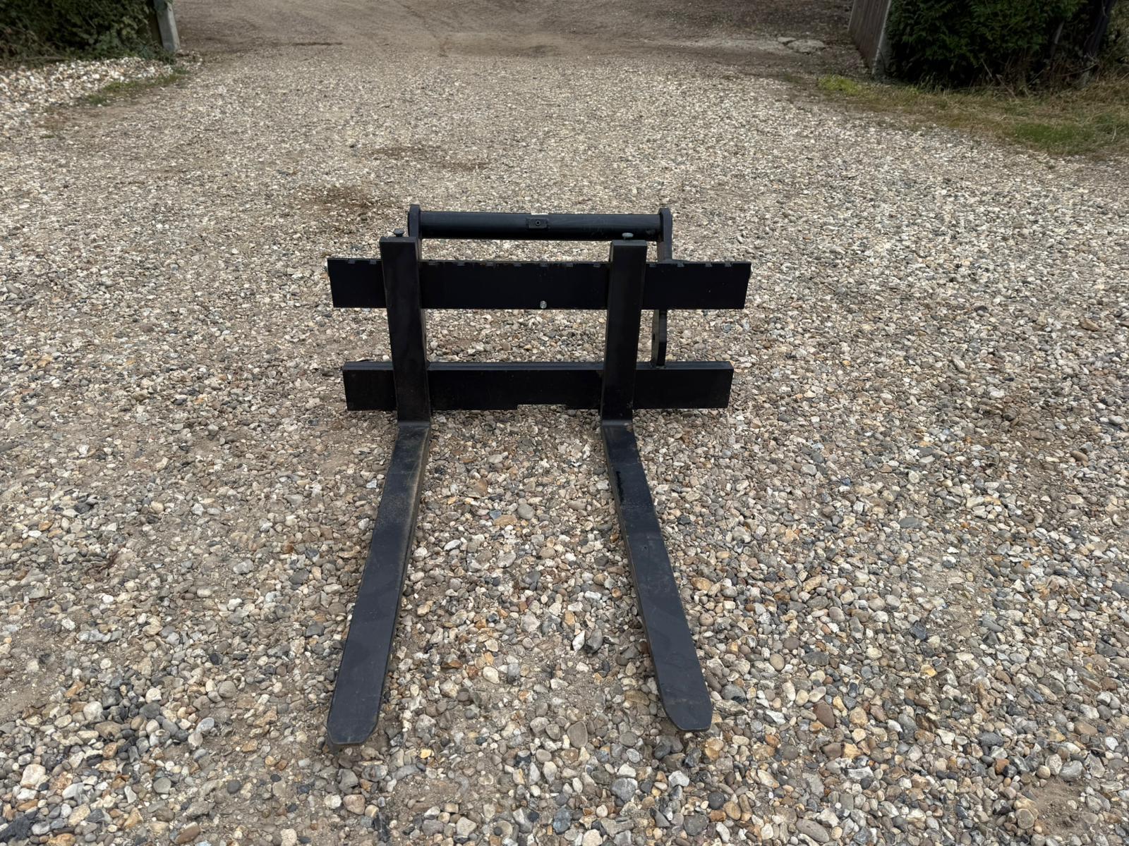 Used Manitou Pallet Tines