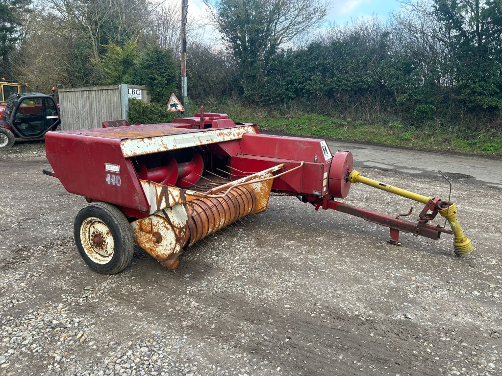 Used International 440T Conventional Baler