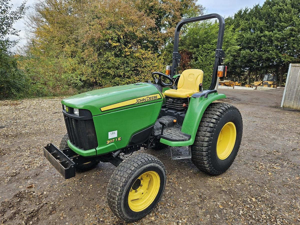 Used John Deere 3036E Compact Tractor