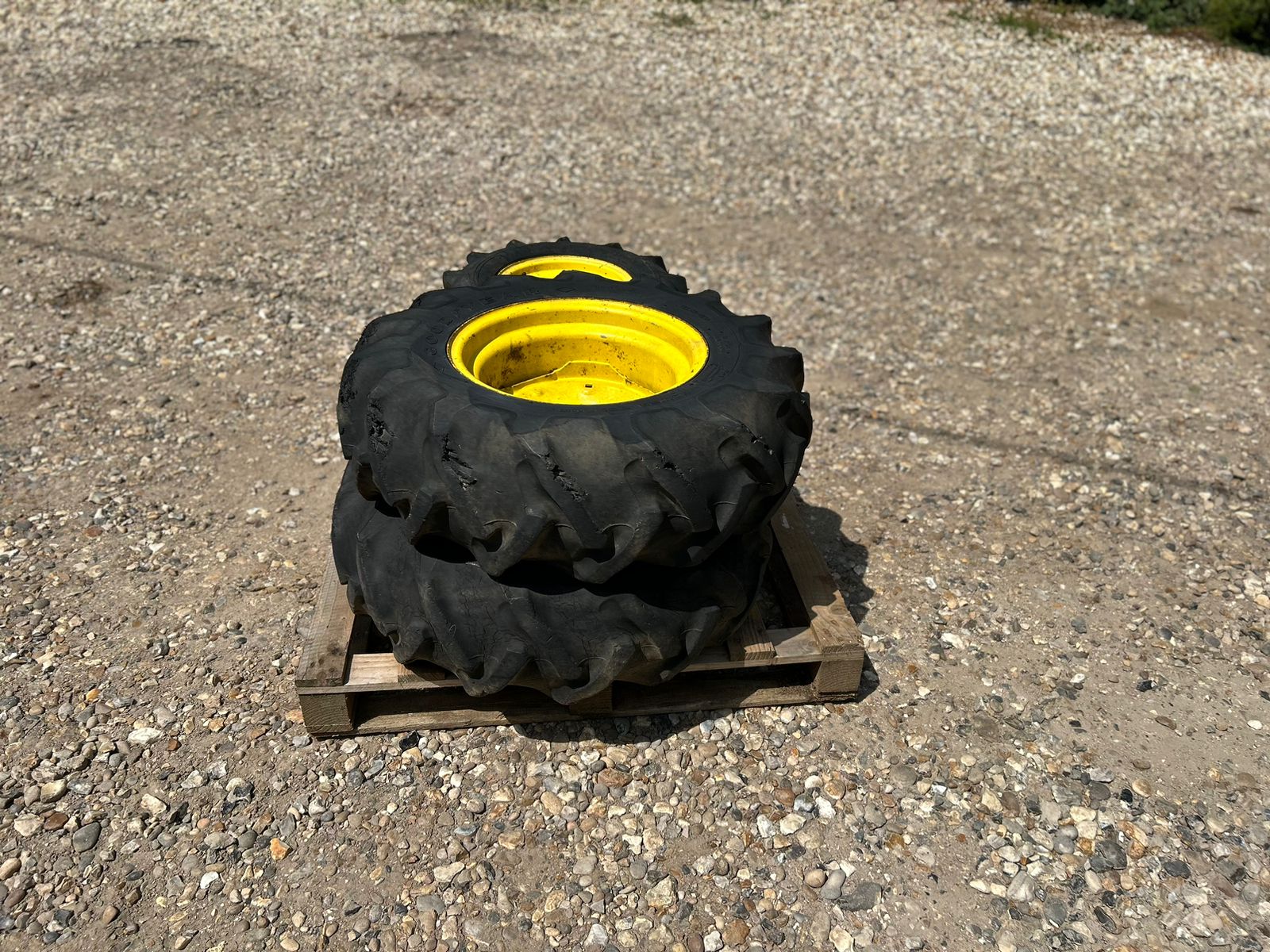 Used John Deere 855 Wheels and Tyres
