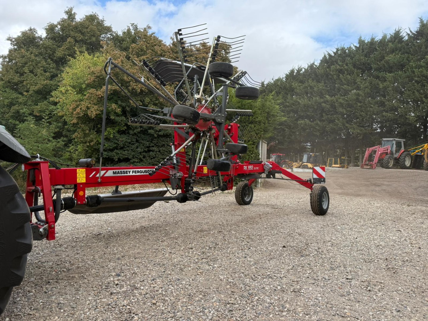 Used Massey Ferguson RK662 SD-TRC Rake
