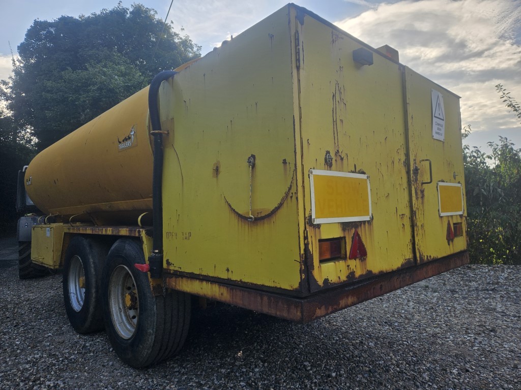 Used Gull Water Bowser