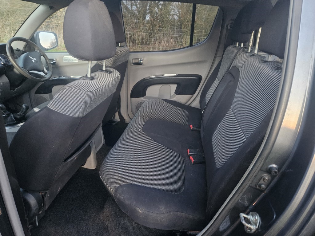 Used Mitsubishi L200 Warrior Pickup Truck