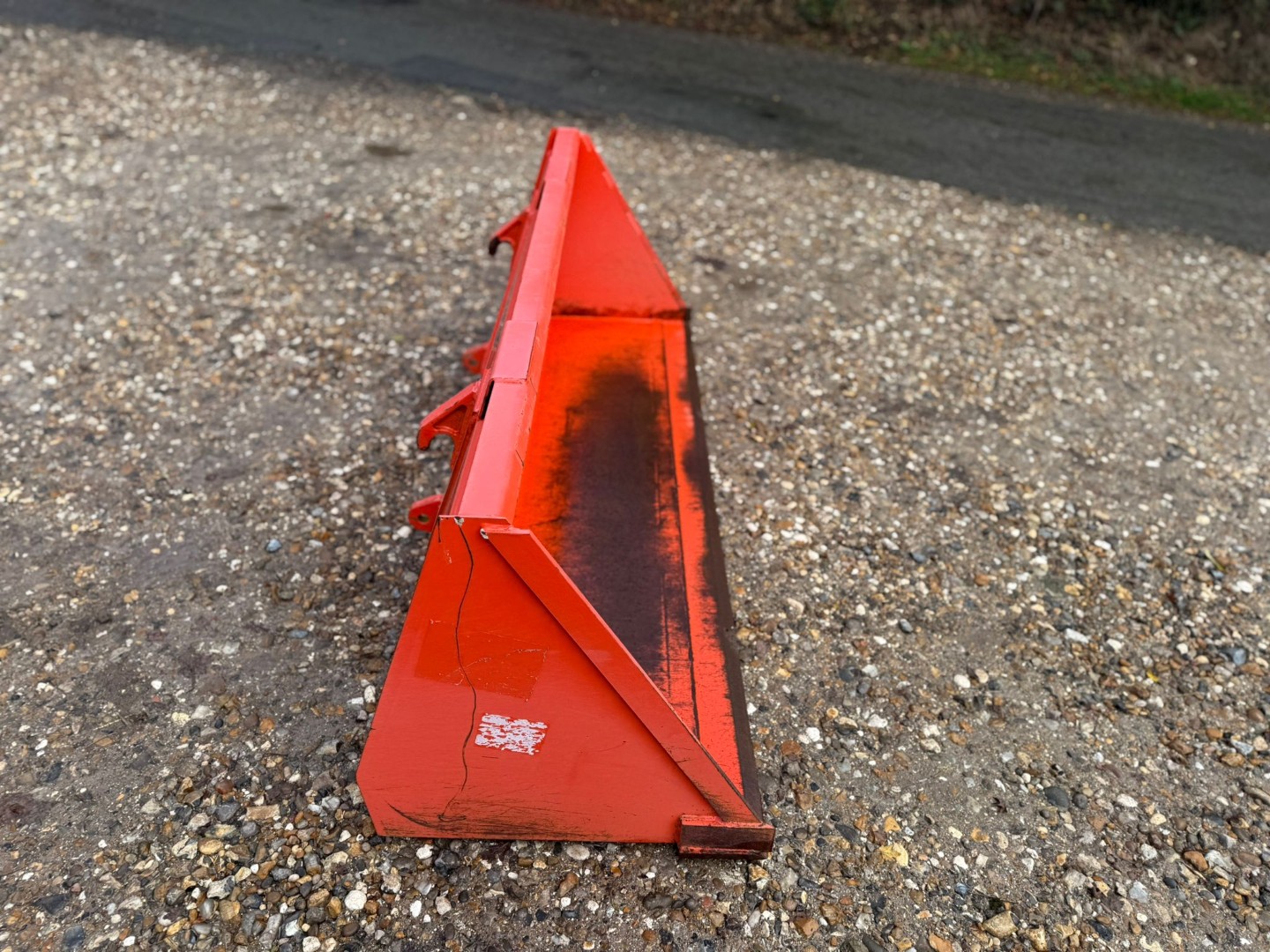 Used Kubota M1816E Front Loader Bucket