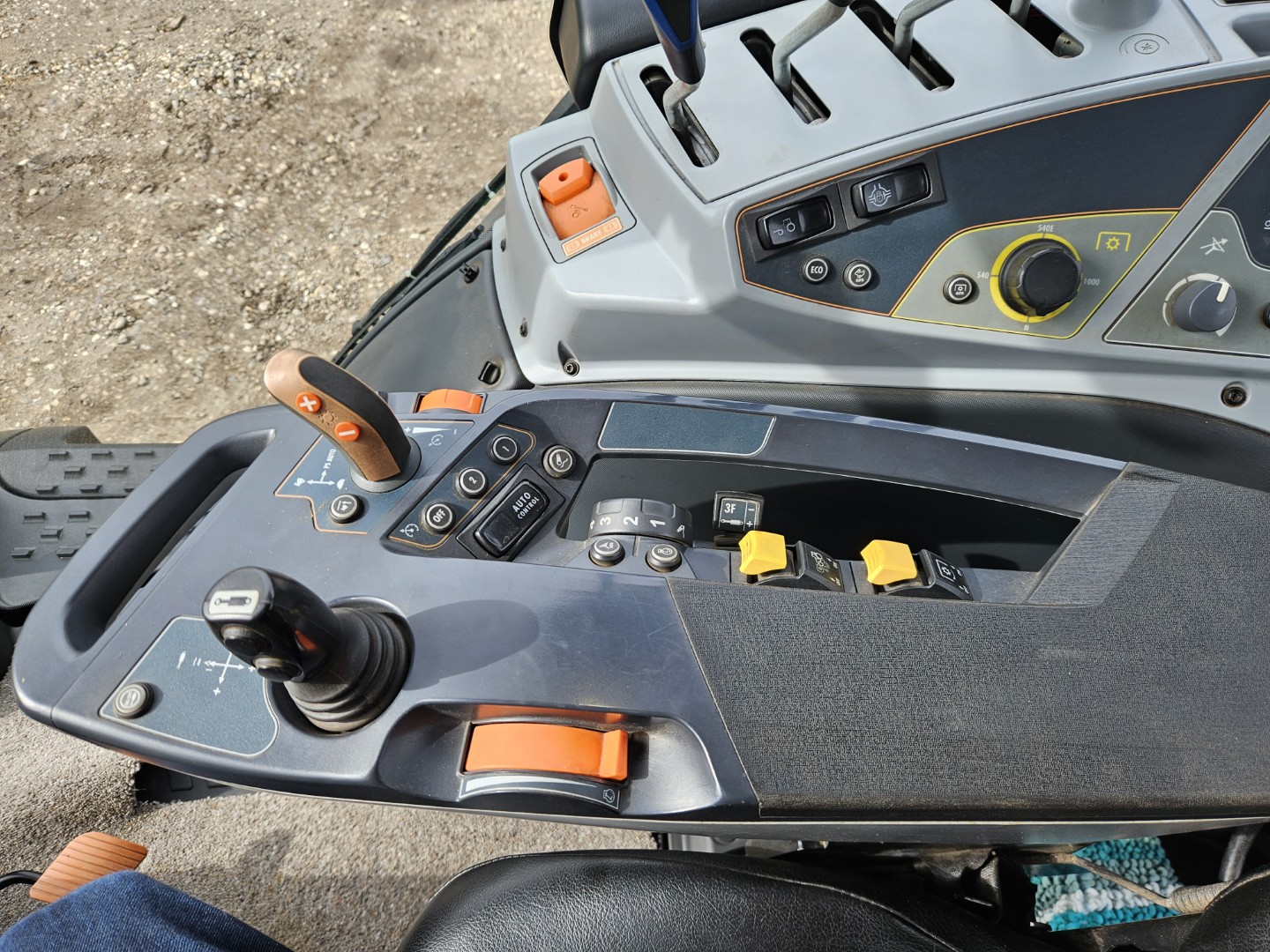 Used Valtra T174 Eco Active 4wd Tractor