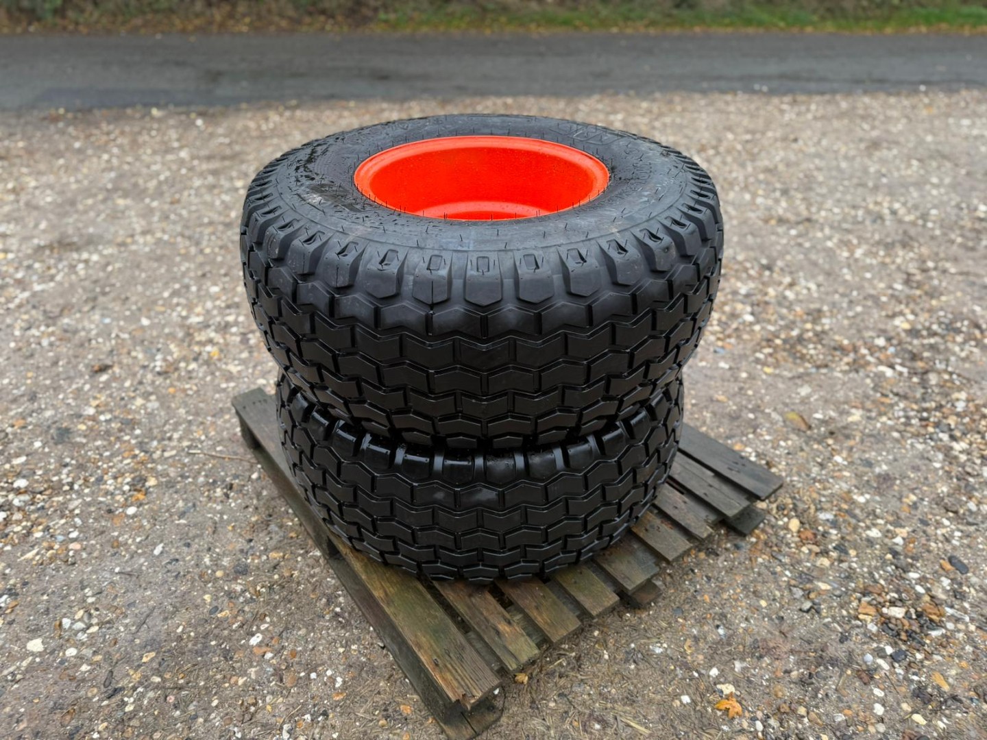 Used Pair 15.0/70-18 Wheels and Tyres