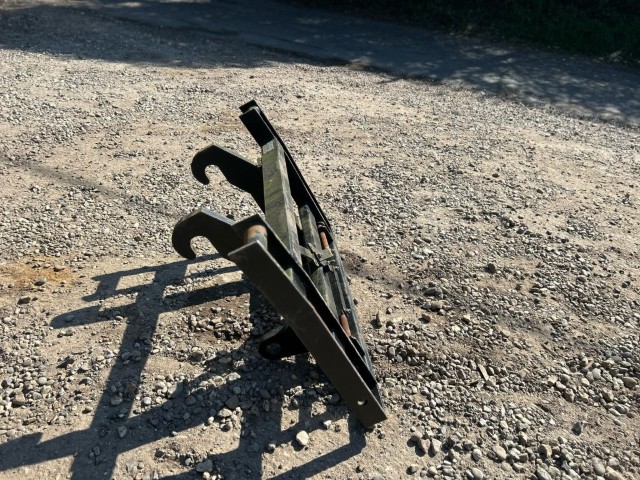 Used CAT to JCB Q-fit Conversion Headstock