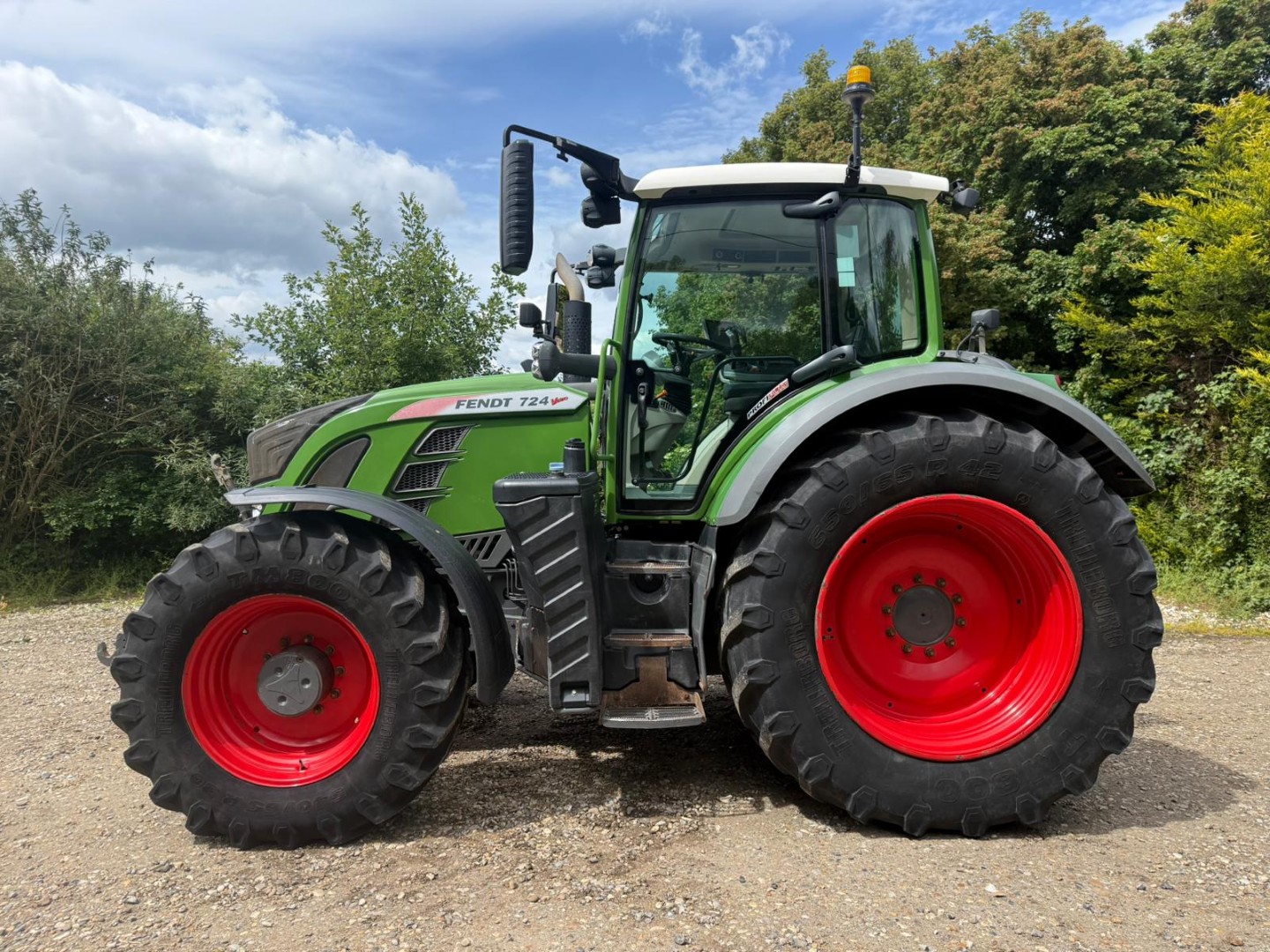 Used Fendt 724 Vario 4wd Tractor