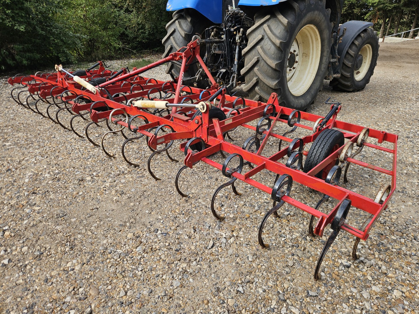 Used Kongskilde Vibromaster Triple K Springtine Harrows