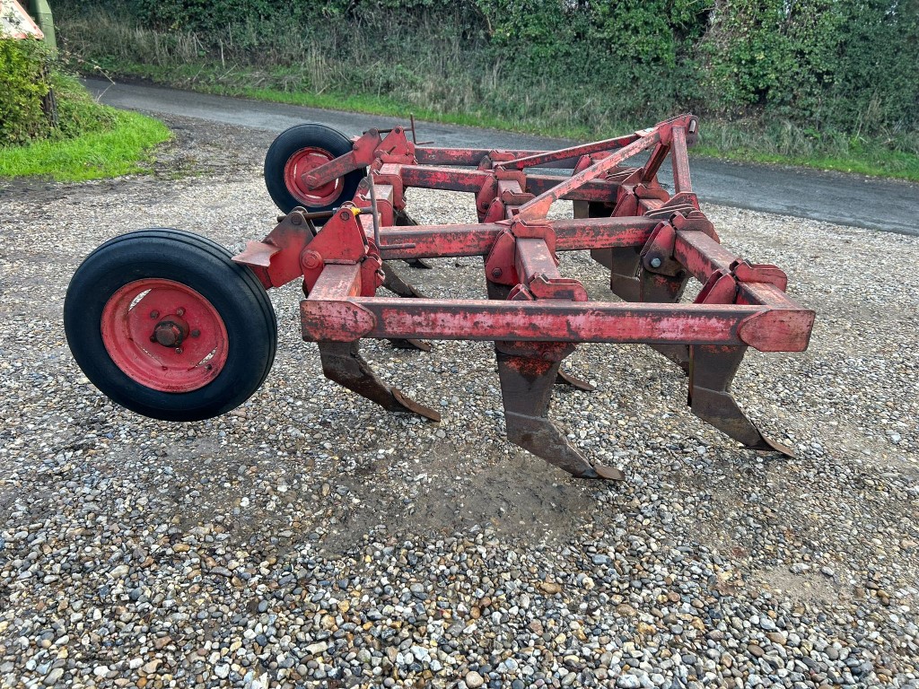 Used Massey Ferguson MF25 Cultivator