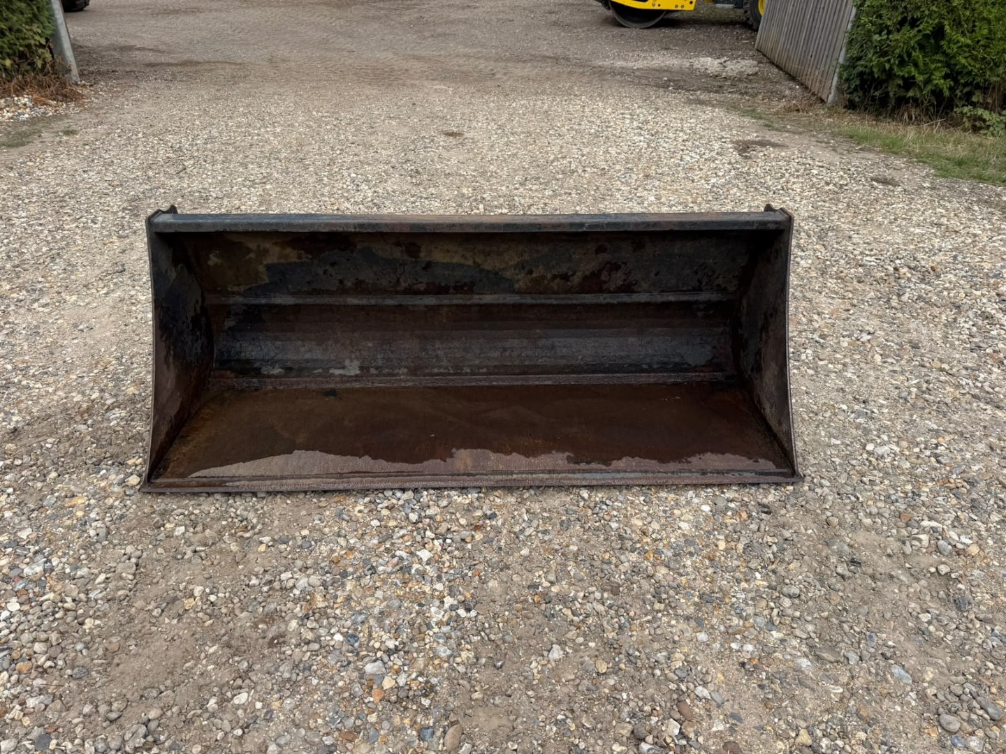 Used Dirt Bucket