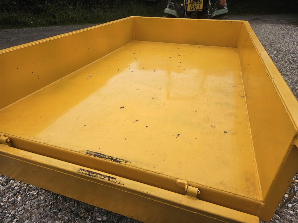 Used Weeks 1.5 Ton Trailer