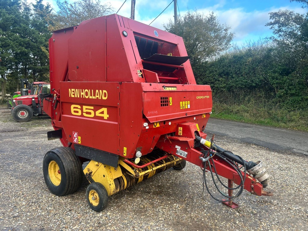 Used New Holland 654 Round Baler