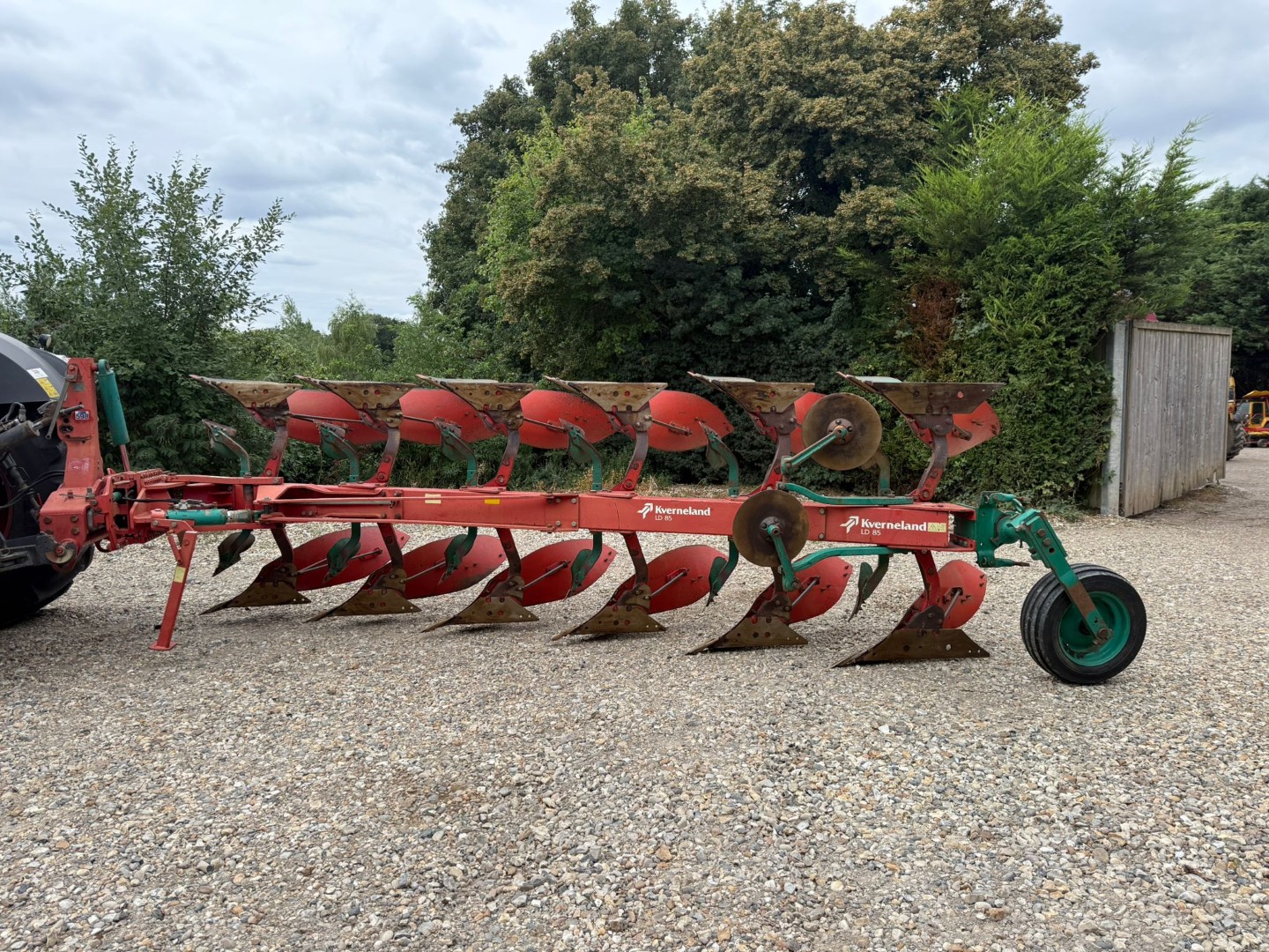 Used Kverneland LD85 Plough