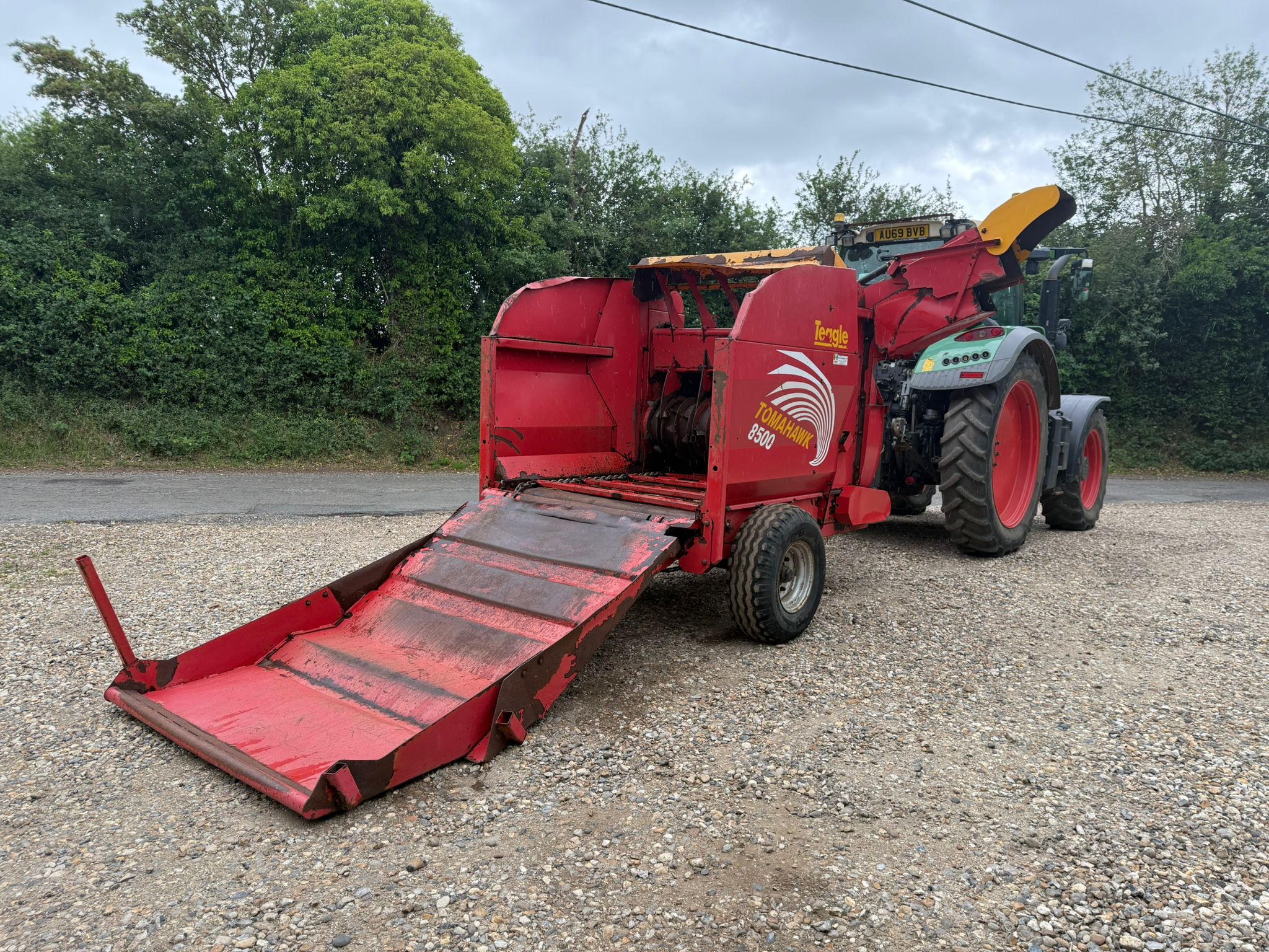 Used Teagle Tomahawk 8500 Straw Spreader