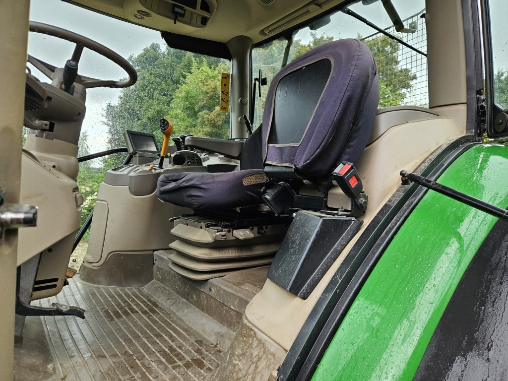 Used John Deere 6130R 4wd Tractor