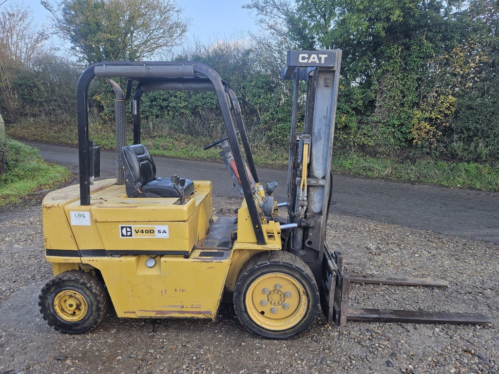Used CAT V40D Forklift