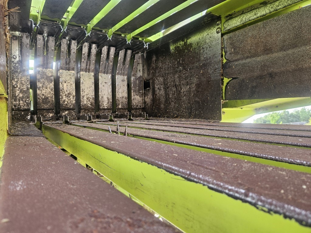 Used Claas Quadrant 2200 Square Baler